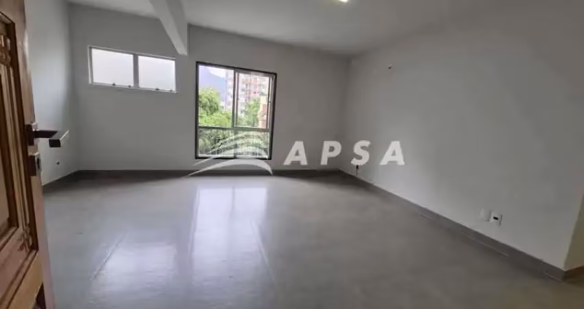 Apartamento com 2 quartos à venda na Rua Via Láctea, Grajaú, Rio de Janeiro
