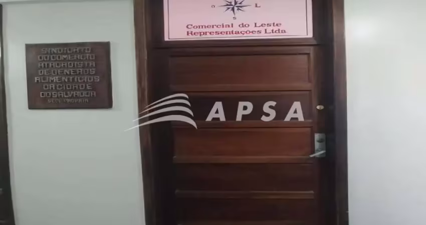 Ótima oportunidade no comercio.      sala comercial com 52 m², sala ampla, sol da manhã, prédio com
