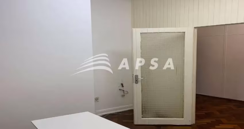 Excelente sala comercial localizado no centro do rj, 18m², em ótimo estado e ao lado do metrô da car