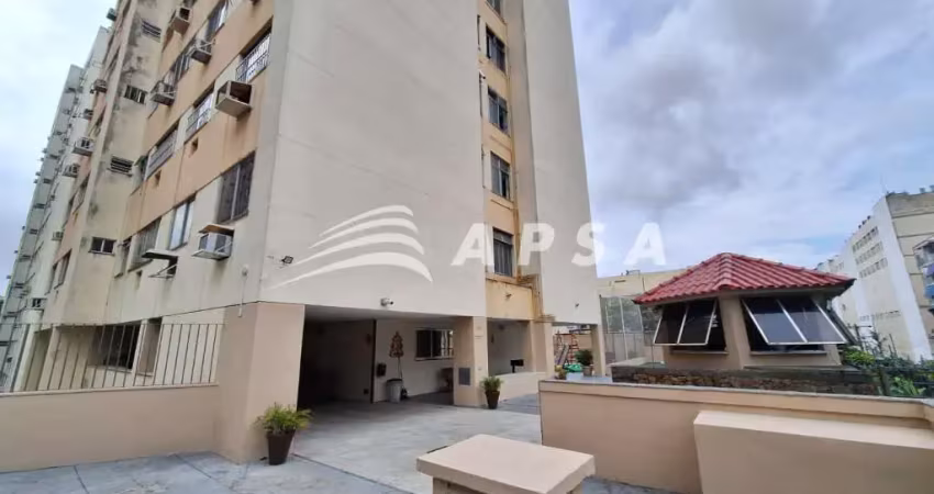 Apartamento localizado no melhor ponto do bairro, a 200 metros do center shopping rio, próximo ao va