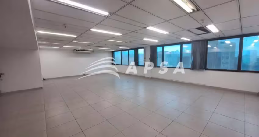 Excelente andar comercial localizado no centro do rio de janeiro, 500m² no total, andar totalmente r
