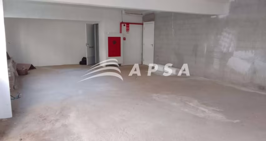 EXCELENTE LOJA COMERCIAL COM 880,85M², DISPONÍVEL PARA LOCAÇÃO IMEDIATA NO BAIRRO GUTIERREZ, PRÓXIMO