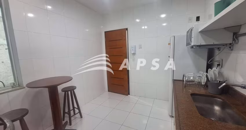 ESTA ESPAÇOSA CASA DE 230 M² EM LARANJEIRAS ESTÁ DISPONÍVEL PARA LOCAÇÃO, OFERECENDO UM AMBIENTE IDE