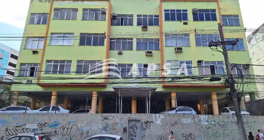 Apartamento para alugar no pechincha, 2 quartos, com 66m², de frente,sala, 1 banheiro social, cozinh