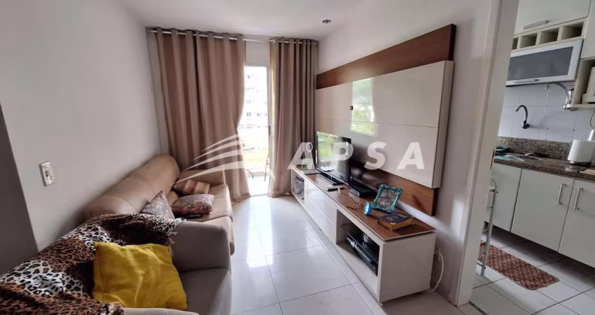 APARTAMENTO DE 2 QUARTOS PRAÇA SECA, SENDO 1 SUÍTE, EM UM CONDOMÍNIO COM INFRAESTRUTURA COMPLETA, ID
