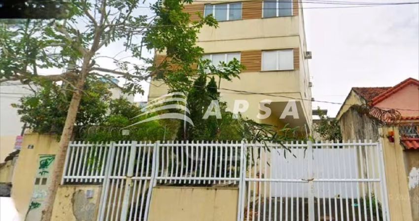 EXCELENTE PRÉDIO COMERCIAL NO ENGENHO NOVO.  SÃO 900 M² DISTRIBUÍDOS ATRAVÉS DE SALAS ( DE DIVERSOS