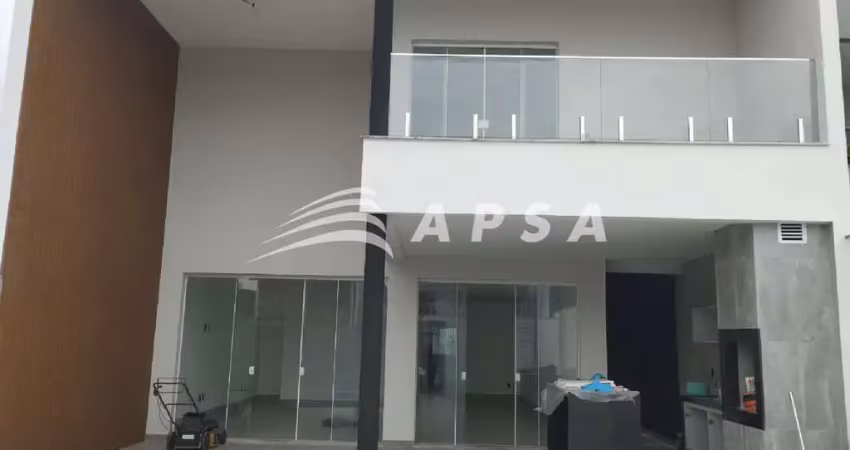 LINDO PROJETO DE CASA EM TERRENO DO CONDOMÍNIO SAGRADA FAMÍLIA - RECREIO DOS BANDEIRANTES. DESFRUTE