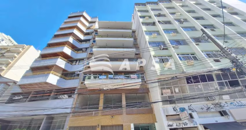 ÓTIMO APARTAMENTO, 146M2, 03 (TRÊS) QUARTOS (SENDO 01 SUITE), COM ARMÁRIOS EMBUTIDOS, BANHEIRO SOCIA
