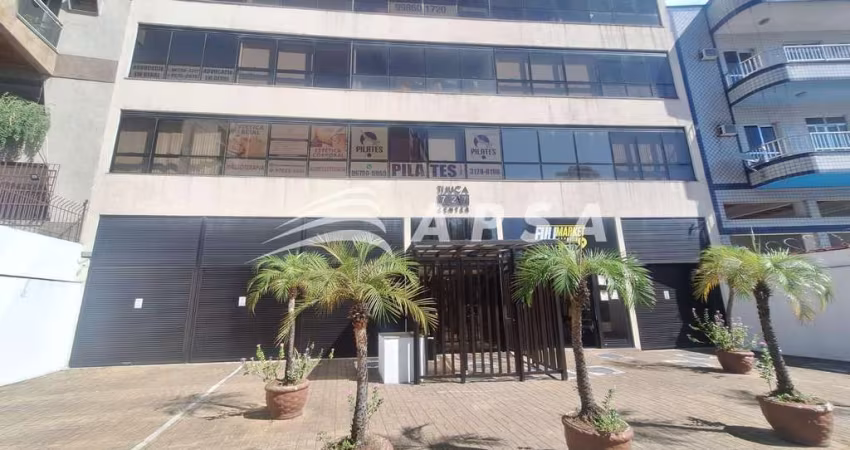 EXCELENTE SALA COMERCIAL EM PRÉDIO CORPORATIVO NO MELHOR PONTO DO BAIRRO.  PRÉDIO BEM ESTRUTURADO, P
