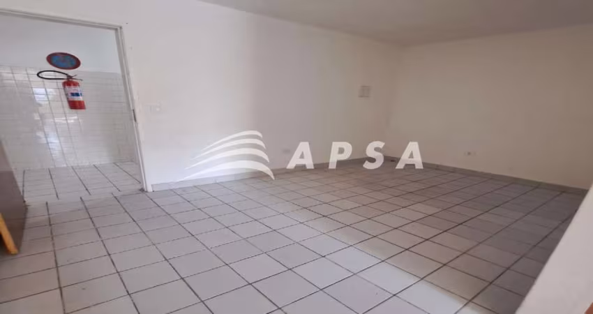 EXCELENTE FLAT CONTENDO  1 QUARTO, 1BANHEIRO SOCIAL, 32 METROS QUADRADOS, LOCALIZADO EM SANTO AMARO,
