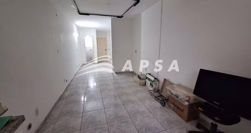 NO CORAÇÃO DA TIJUCA, ESTA SALA COMERCIAL PARA ALUGUEL EM SOBRELOJA É A ESCOLHA PERFEITA PARA QUEM B