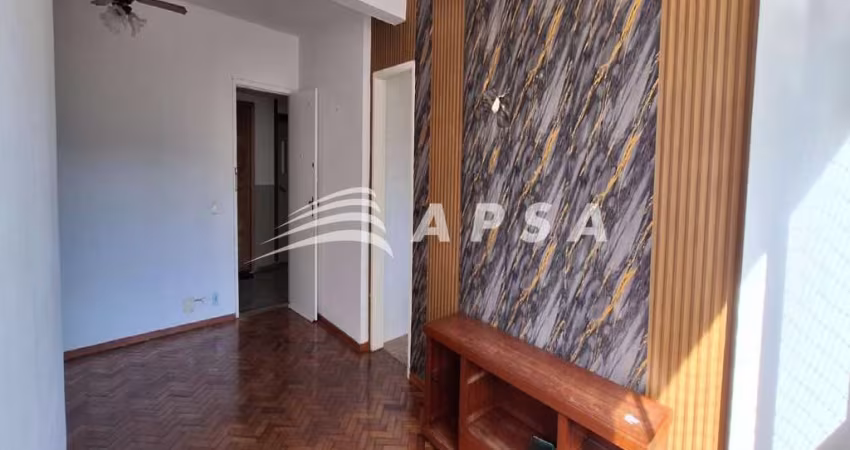 ÓTIMO APARTAMENTO DE 2 QUARTOS NO CONDOMÍNIO BARRA SUL - BARRA DA TIJUCA. COM 80M², O IMÓVEL POSSUI