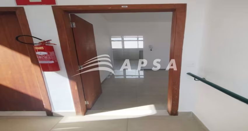 IMÓVEL ACONCHEGANTE PARA ALUGAR COM 2 QUARTOS E 1 BANHEIRO NO TOTAL. O CONDOMÍNIO FICA LOCALIZADO EM