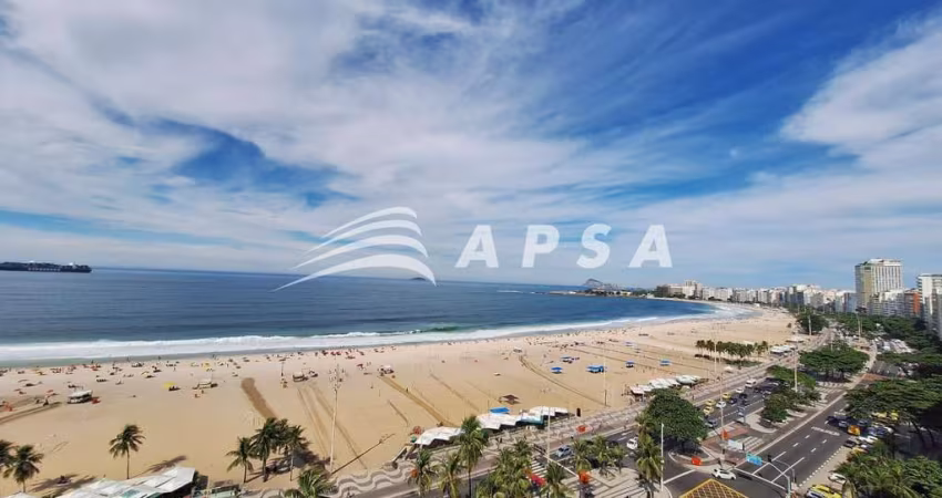 TOTALMENTE MOBILIADO EM ALTO PADRÃO, COM VISTA DESLUMBRANTE PARA O MAR E VENTILAÇÃO NATURAL EM TODOS