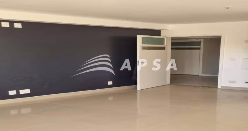 NO CORAÇÃO DO CENTRO DE NITERÓI, ESTA SALA COMERCIAL PARA ALUGUEL É PERFEITA PARA QUEM BUSCA UM ESPA