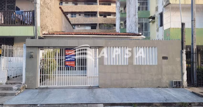 APSA ALUGA EXCELENTE IMÓVEL NO BAIRRO DA JATIUCA, COMPOSTO POR 2 QUARTOS, SALA DE ESTAR COM VARANDA