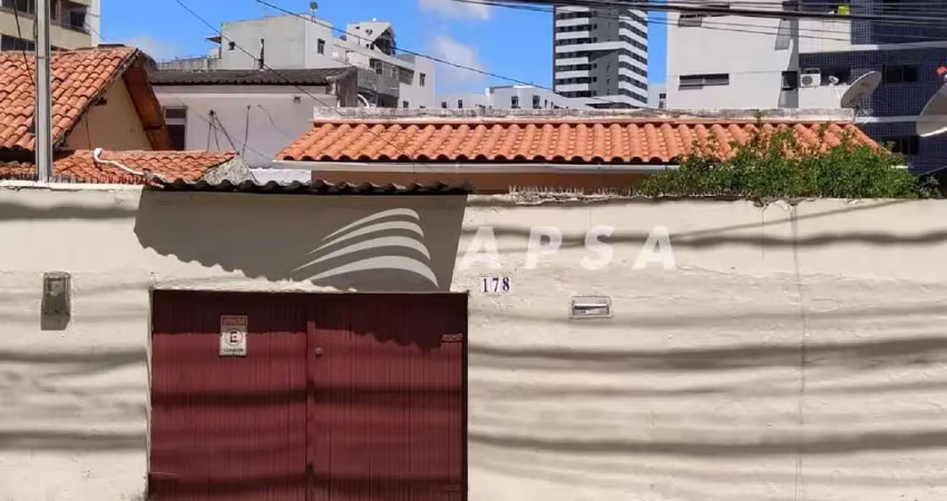 Aluga-se casa com otima localização na capitao azuzinha exclusivamente para comercios. imovel com te