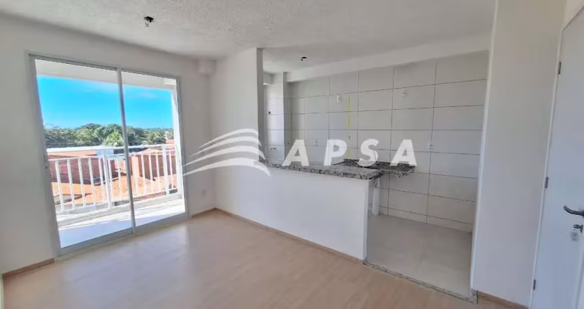 Apartamento no eusébio com 2 quartos (sendo 1 suíte), sala de jantar e estar, varanda, banheiro soci
