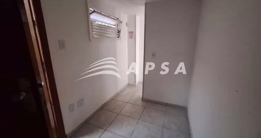 No centro da tijuca, esta sala comercial para aluguel oferece a versatilidade e o espaço que o seu n