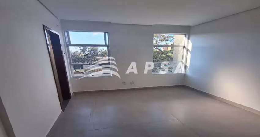 Sala comercial totalmente reformada, com 31m² de modernidade e funcionalidade, ideal para empresas q