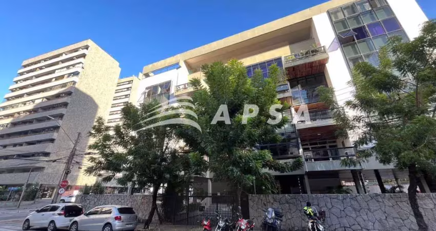 Apartamento todo mobilizado, no melhor do meireles. bem próximo a avenida beira mar. pronto para mor