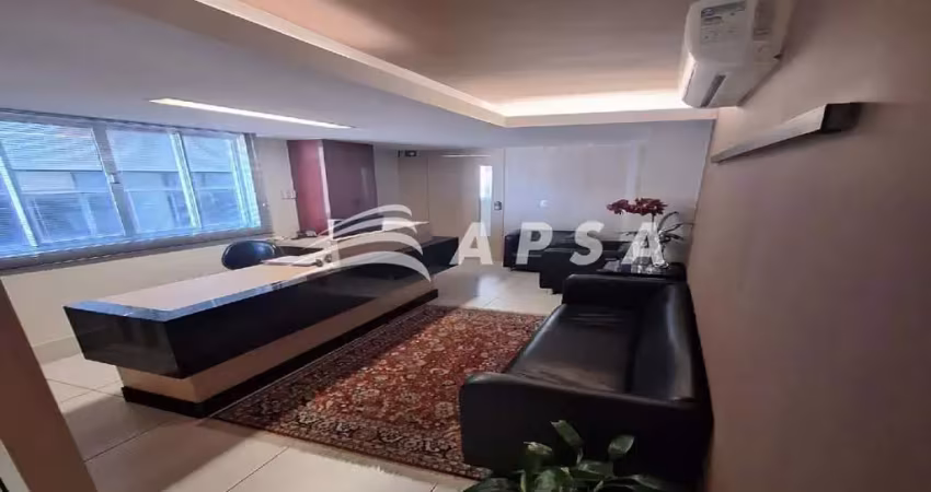 Sala pronta para uso. com mesa , cadeira , ventilador. sala de reunião. cozinha compartilhada já com