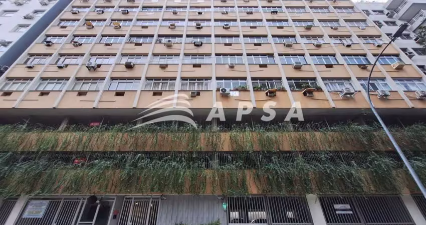 Excelente apartamento, ótima localização próximo metro , praia, aterro do flamengo e farto comércio,