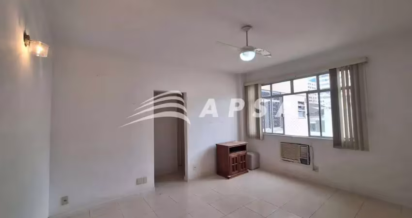 Aproveite a oportunidade de morar em um apartamento aconchegante na tijuca, a apenas 5 minutos a pé