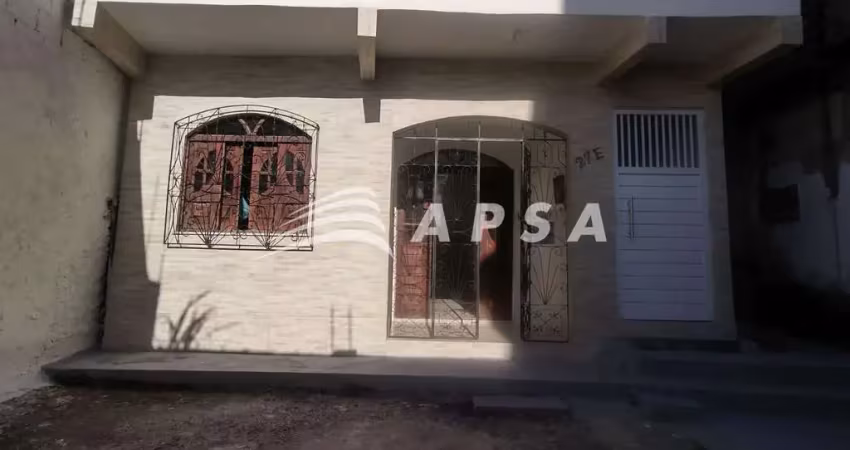 Ótima oportunidade residencial em coutos. composto por  75 m², térreo, sol da manhã,  3 quartos, sal