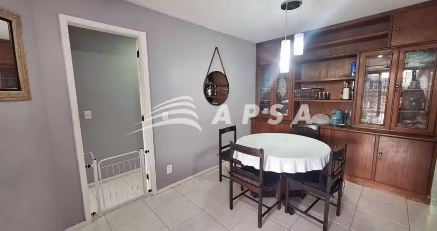 Apartamento dois quartos botafogo. apresentamos um apartamento silencioso e arejado, sem mobília, lo
