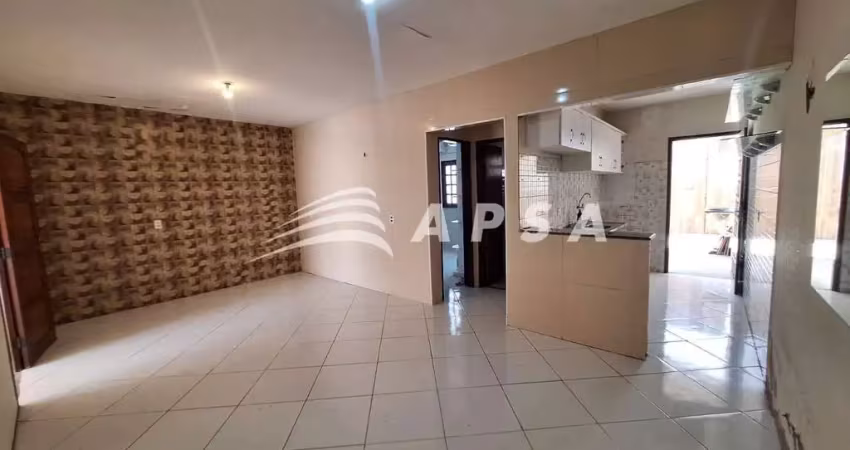 Casa ampla com quintal no jangurussu, 122 m² casa confortável com 2 quartos, 1 banheiro, sala de est