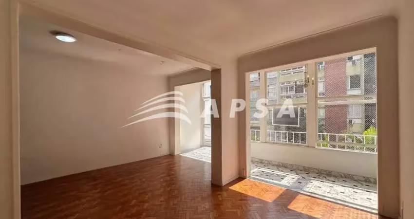 Apsa aluga : apartamento com 120 m², frente, claro e arejado, indevassável no coração de ipanema, um