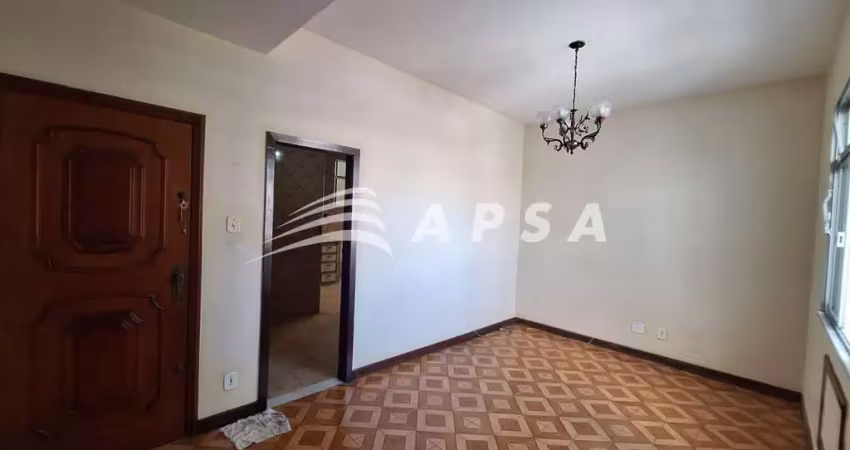 Excelente 2 quartos na abolição  charmoso apartamento no largo da abolição, melhor ponto do bairro,