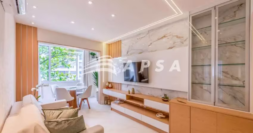 No coração do leblon, em plena avenida bartolomeu mitre, encontra-se um impecável apartamento de 85m