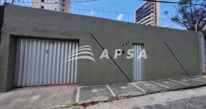 Ótima casa bem próximo a avenda aguanambi ( duas quadras). casa bastante segura,muro alto, com cerca