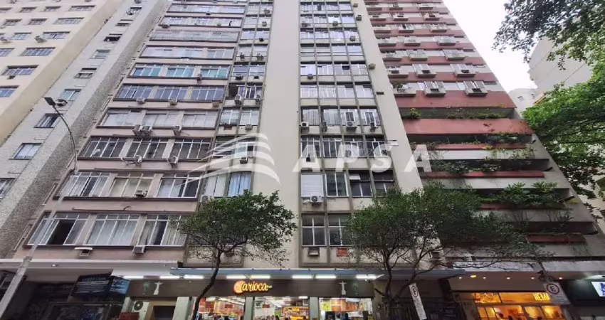 Ótimo apartamento, próximo ao metrô, comércios variados, 1 quarto, sala ampla, cozinha, banheiro soc