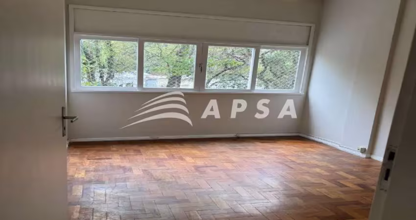 Apartamento quarto e sala de frente, com um segundo quarto reversível, perfeito para se adaptar às s