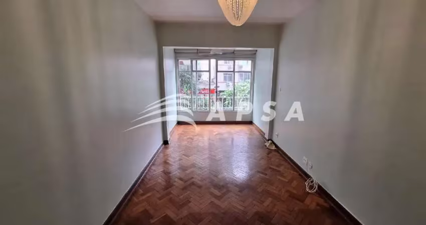 Imagine morar em um charmoso apartamento de 101m², no coração do flamengo, onde cada detalhe convida