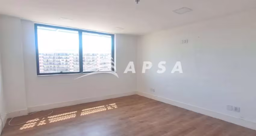 Sala comercial ao lado do hospital quinta d’or! essa sala comercial, ampla, arejada e naturalmente i