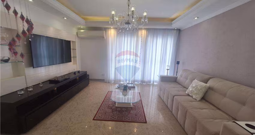 “Apartamento à Venda na Pitangueiras no Guarujá'