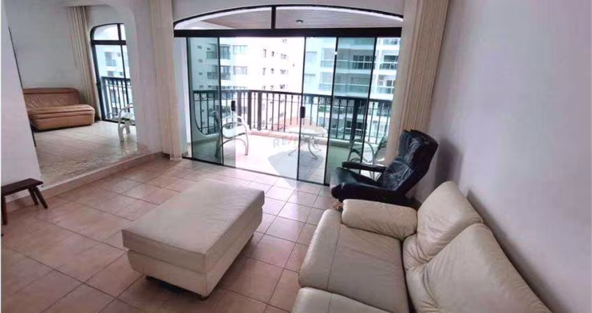 Apartamento para venda Praia de Pitangueiras, 3 suítes, 2 vagas, a 50 metros da praia !
