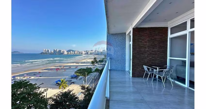 Apartamento com 3 suítes e vista mar à venda em Guarujá