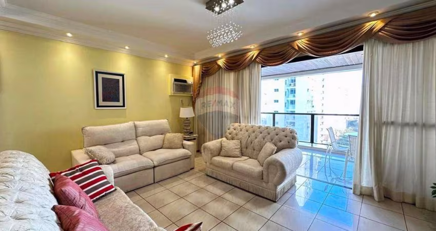 Apartamento com 4 dormitórios e 3 vagas de garagem à venda em Guarujá/SP