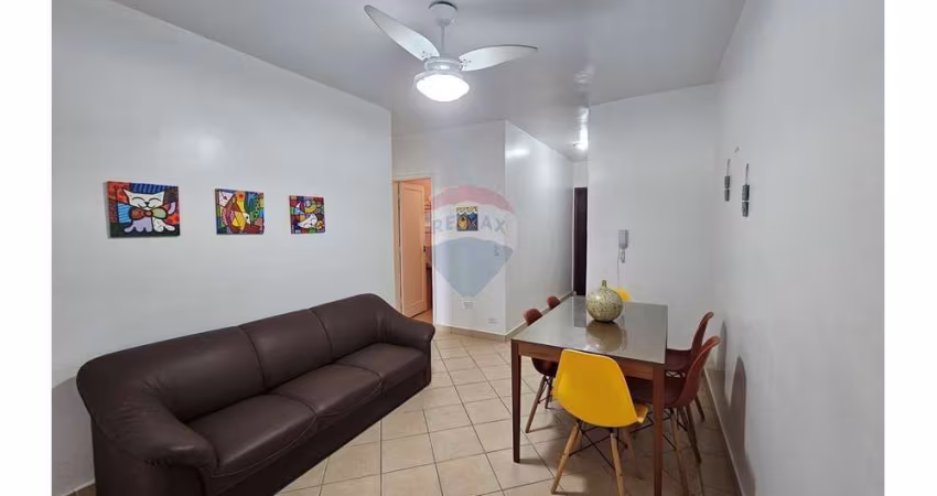 Apartamento à venda Guarujá - 1 dormitório - 1 quadra da praia do Tombo.
