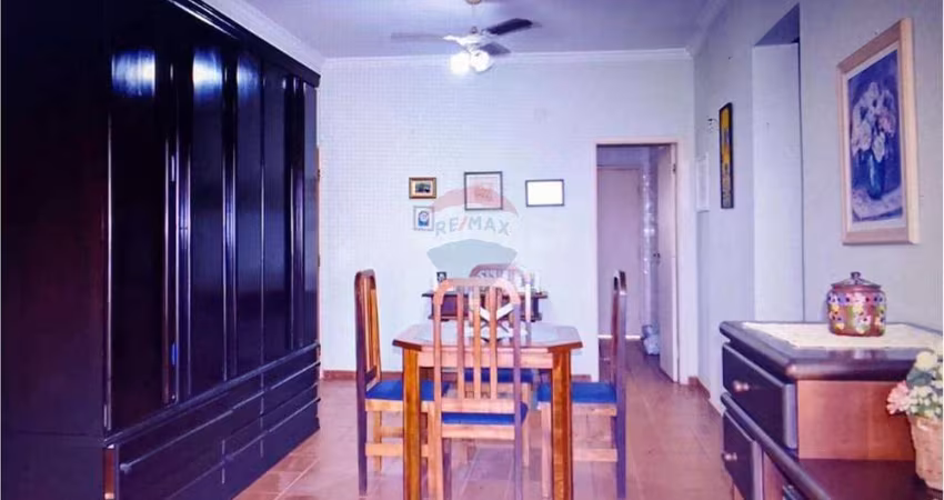 VENDE-SE APARTAMENTO DE 2 DORMITÓRIOS COM VISTA MAR, GUARUJÁ-SP