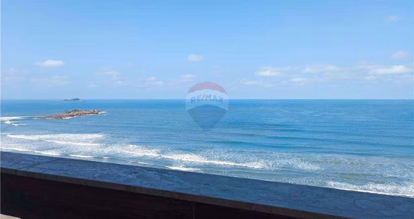 “Apartamento à Venda na Pitangueiras no Guarujá'