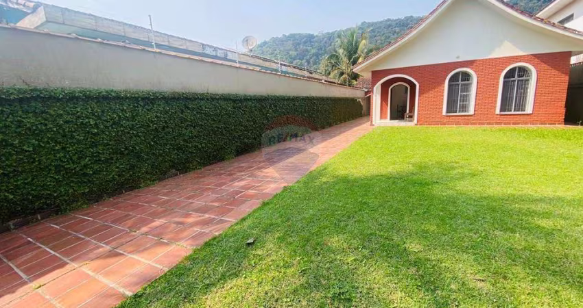 Casa a venda no Guaiúba com 3 dormitórios 1 suíte à venda, por R$1.150.000 Guaiuba - Guarujá - São Paulo