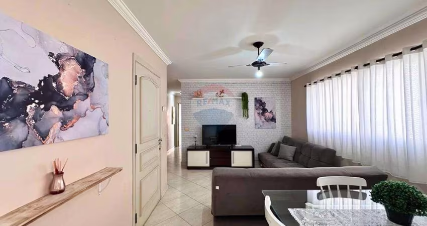 Apartamento à venda em Guarujá.