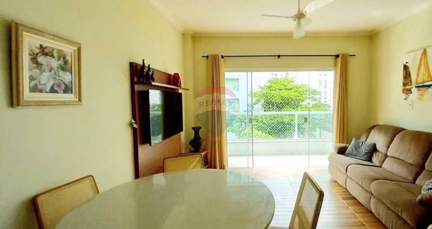 Belo Apartamento 88 m2 a 50 metros da Praia de Pitangueiras a Venda