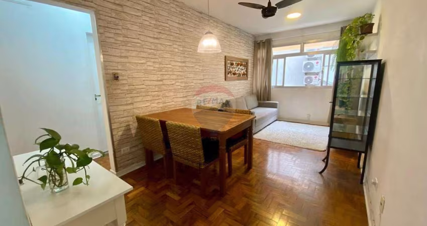 Apartamento para Locação com 2 dormitórios, por R$ 3.700,00 - Tombo- Guarujá/SP